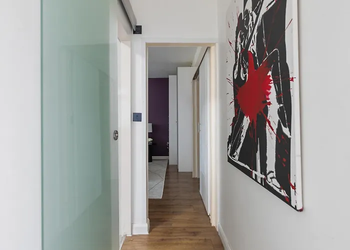 King Studio Apartment With Garden And Parking